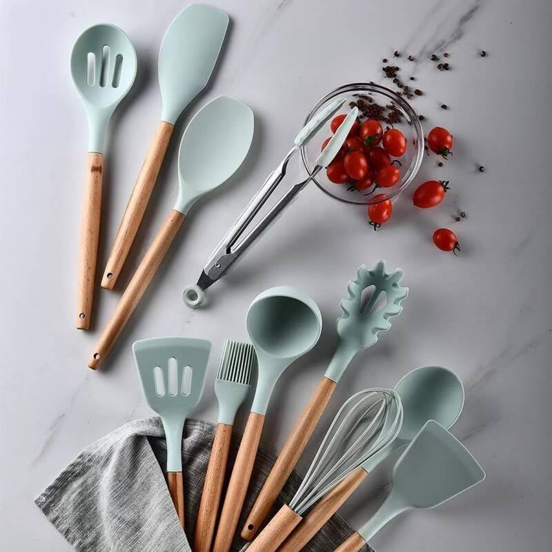 Kitchen Utensil Set 12 PCS Silicone Cooking Tools With Wooden Handle, Cooking Utensils Set Heat Resistant & Non-Scratch For Nonstick Pans, Utensil Set Includes Spatula, Spoon & Tongs, Kitchen Accessor