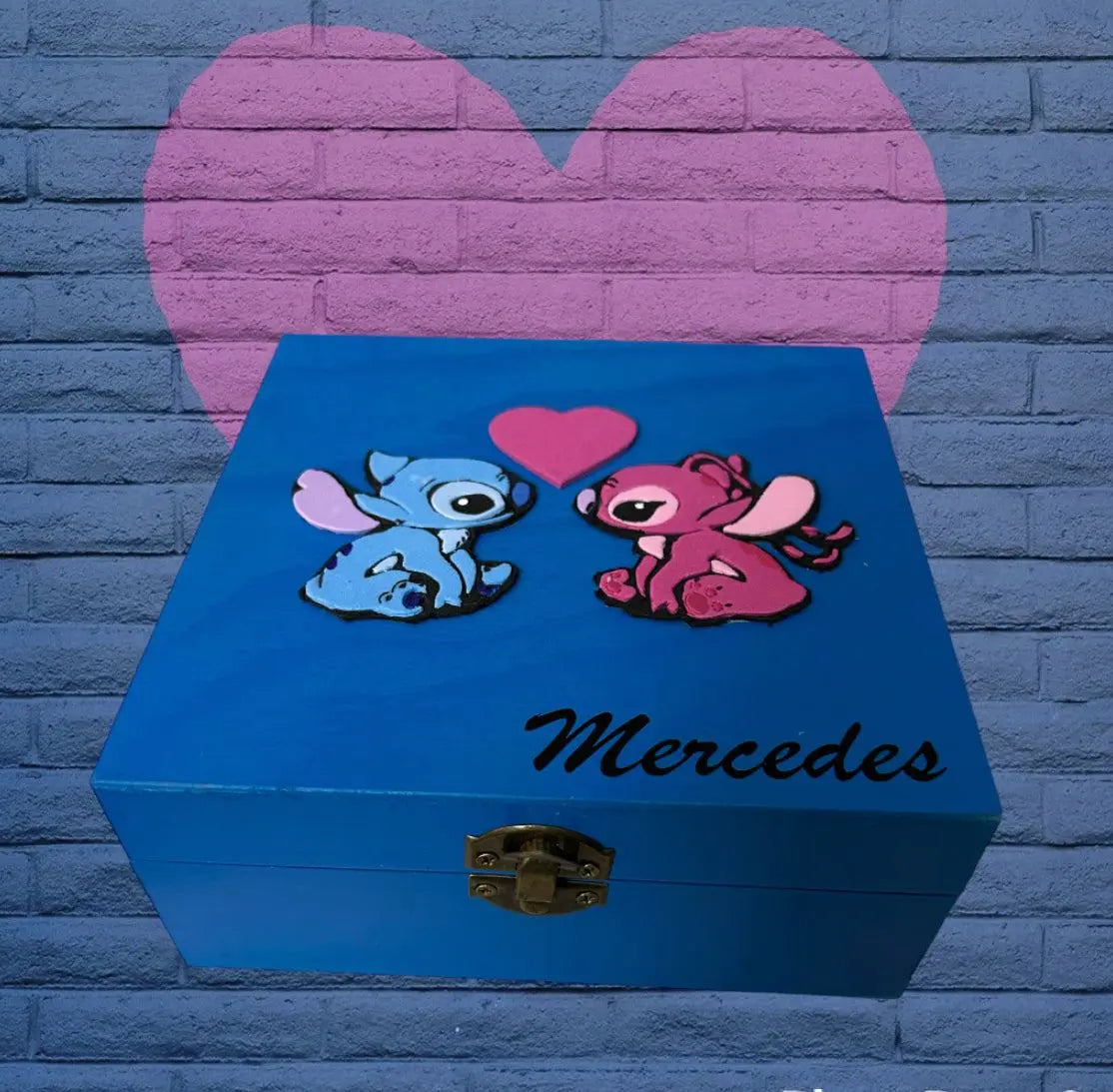 Caja de Stich personalizable - Madera pintada a mano EME